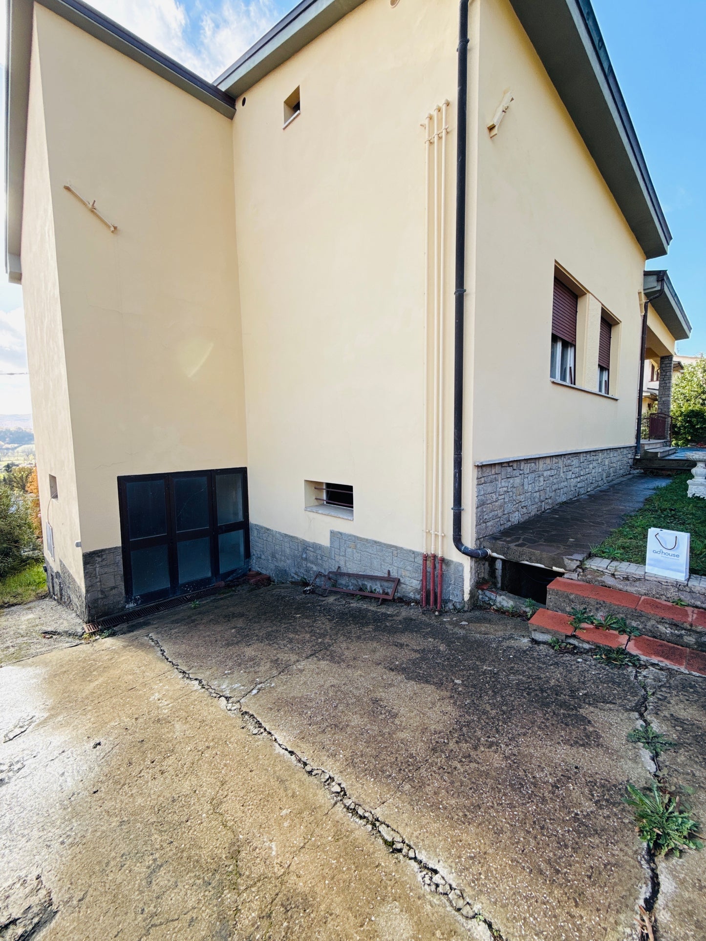 Detached house for sale in Laterina