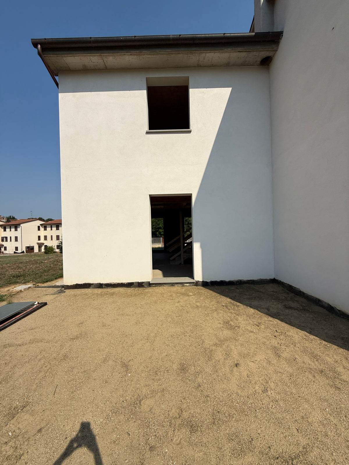 Detached house, new construction - unfinished, free on three sides