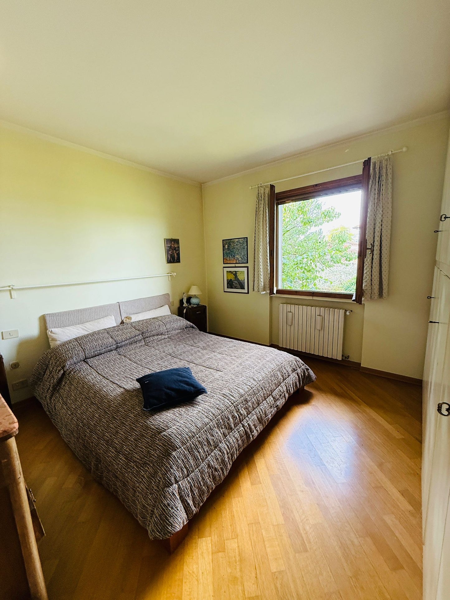 Detached house with three bedrooms and two bathrooms