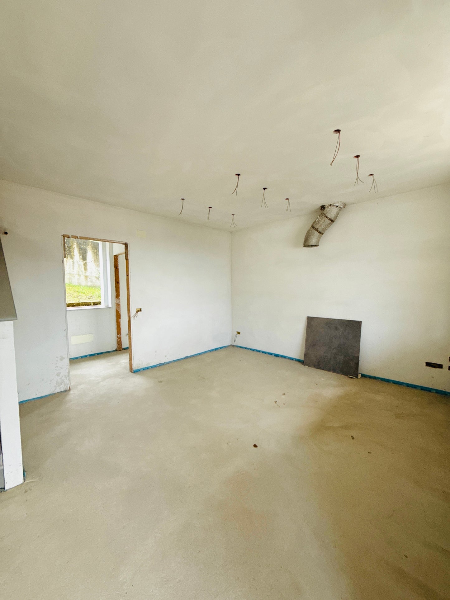 Semi-detached house for sale - advanced unfinished state