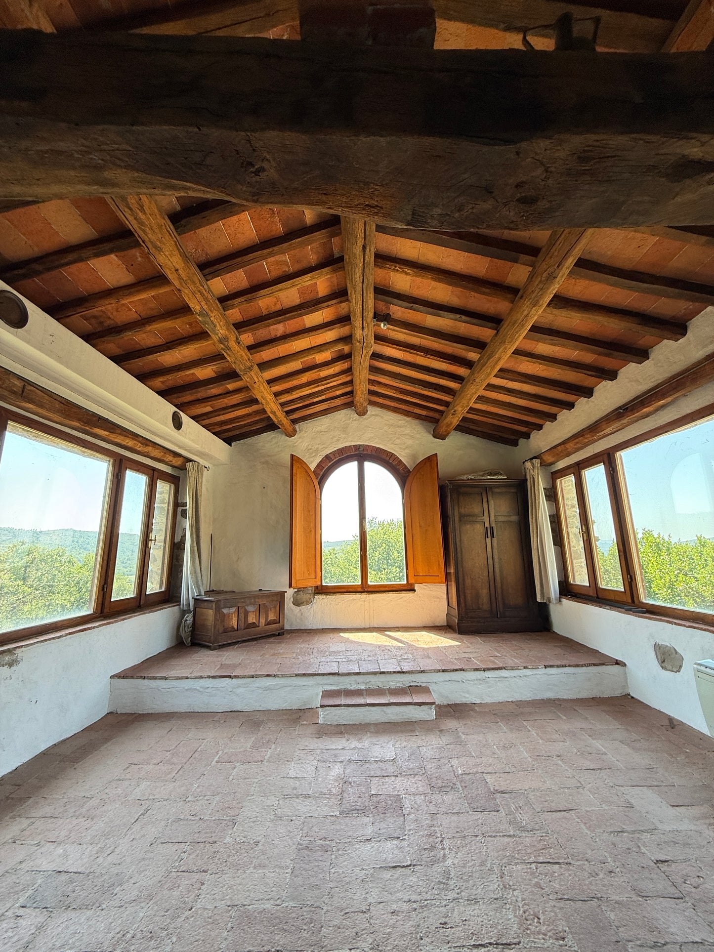 Charming Renovated Stone Barn with Pool