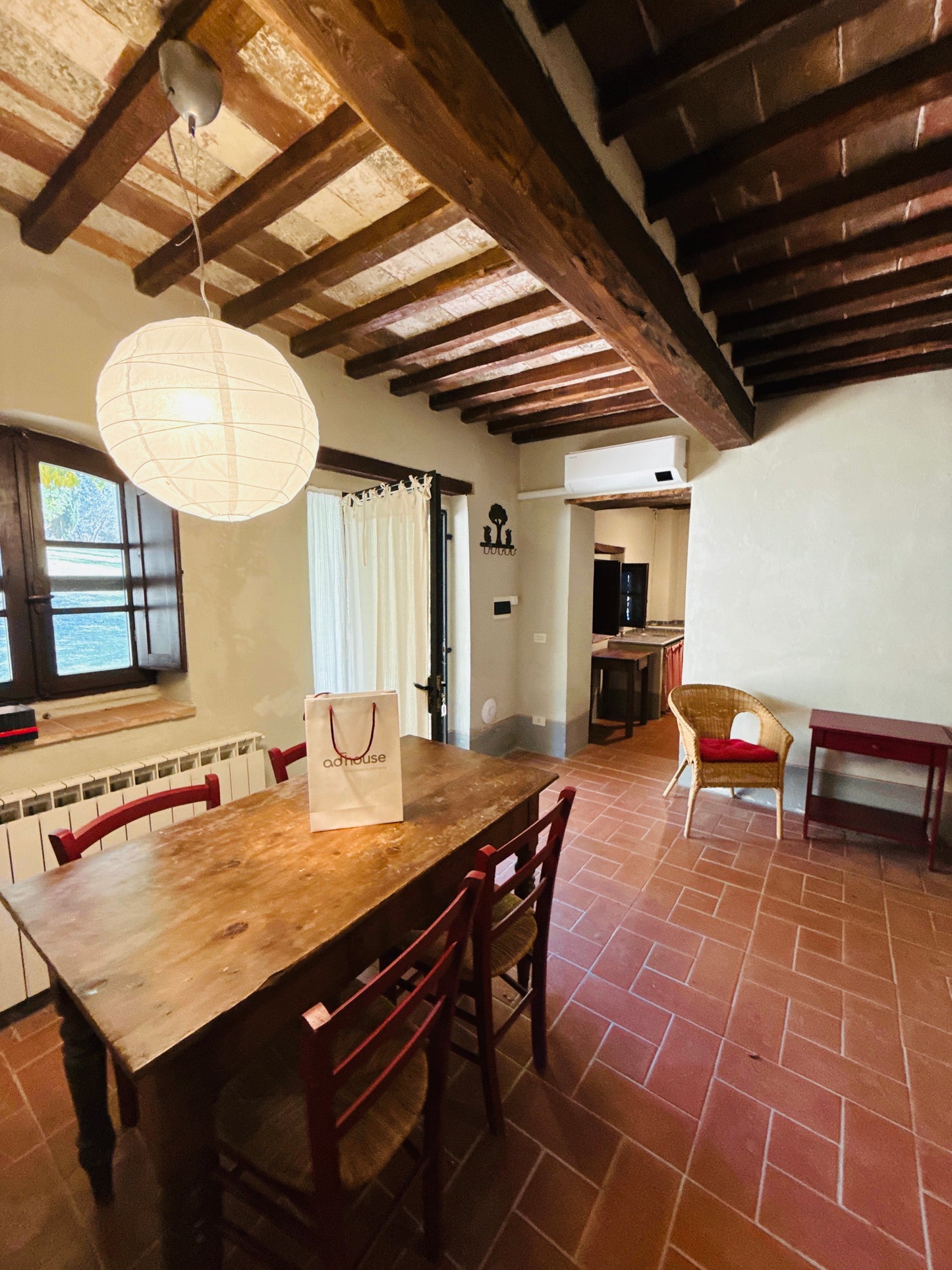 Renovated farmhouse in Pieve a Presciano with pool and view