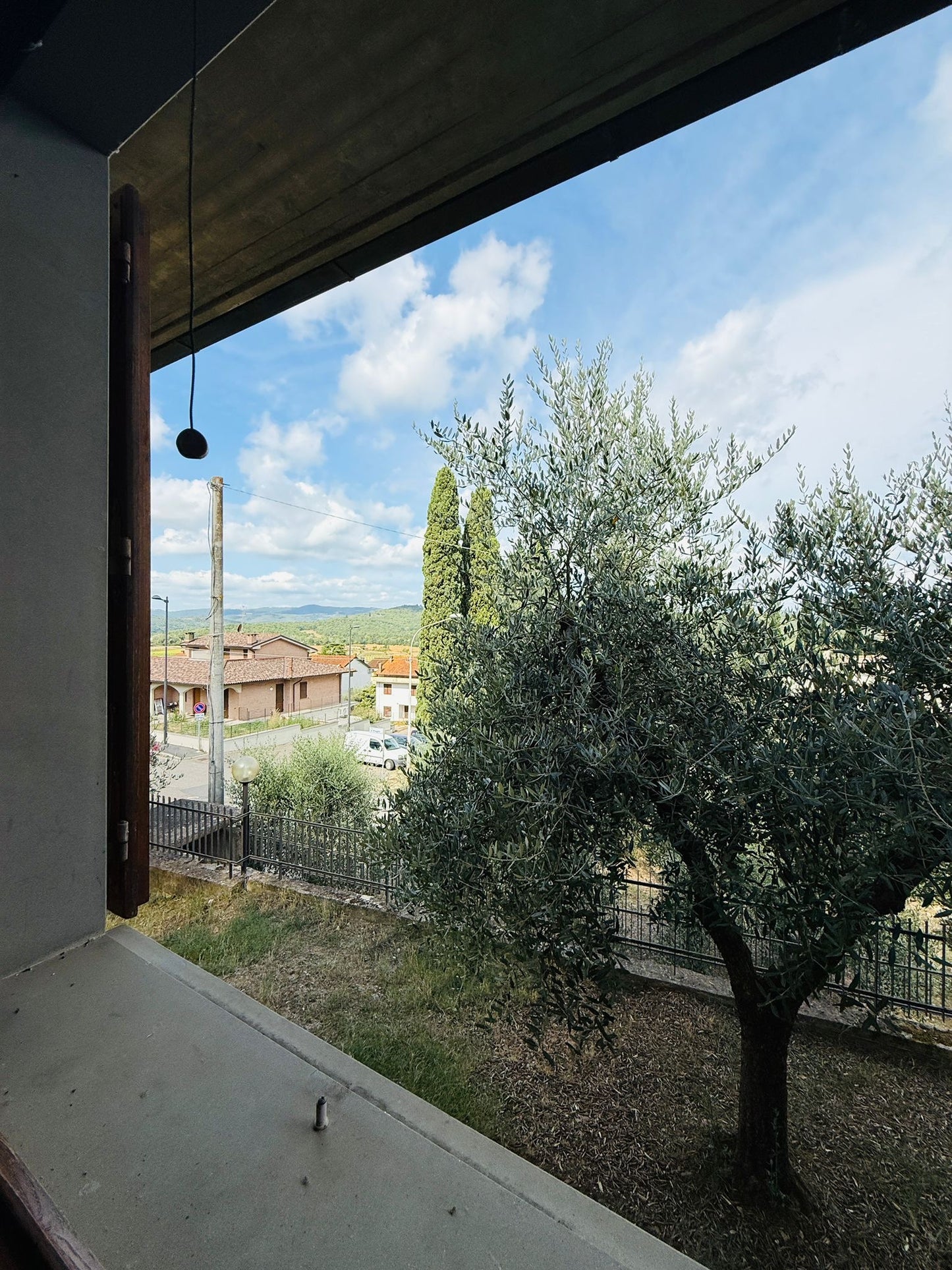 Detached house with three bedrooms and two bathrooms