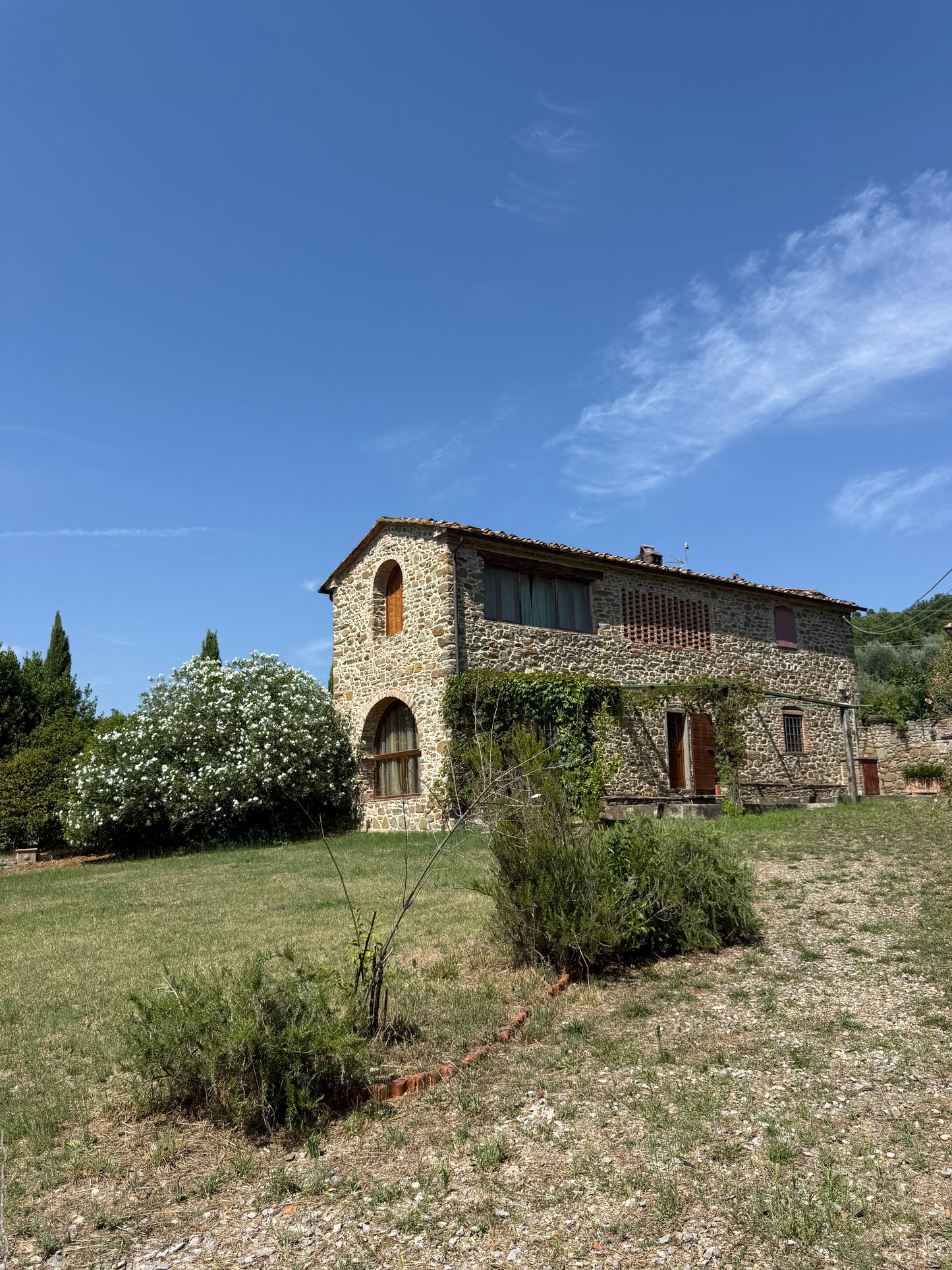 Charming Renovated Stone Barn with Pool